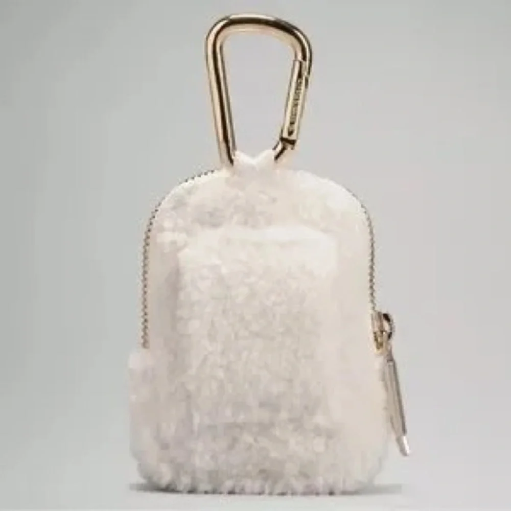 New Nano Bag Light ivory with gold - Picture 4 of 5